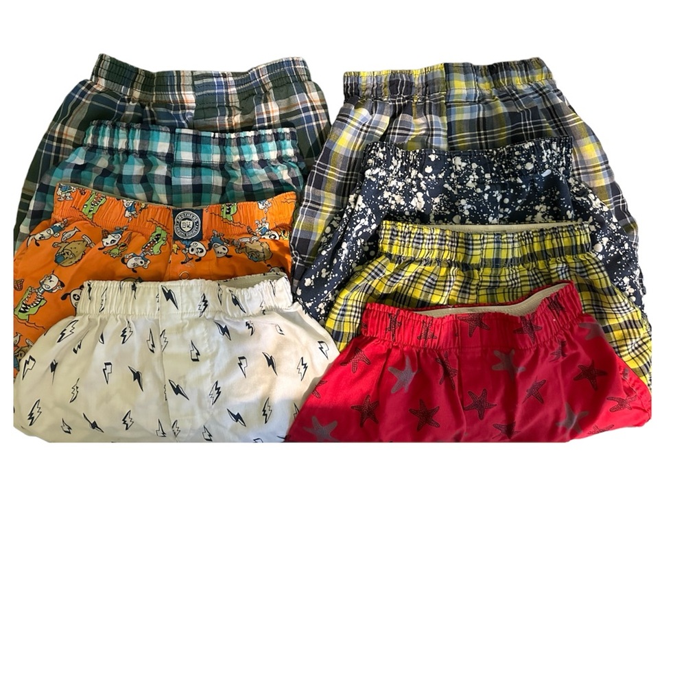 Mix of Boys size small boxers
